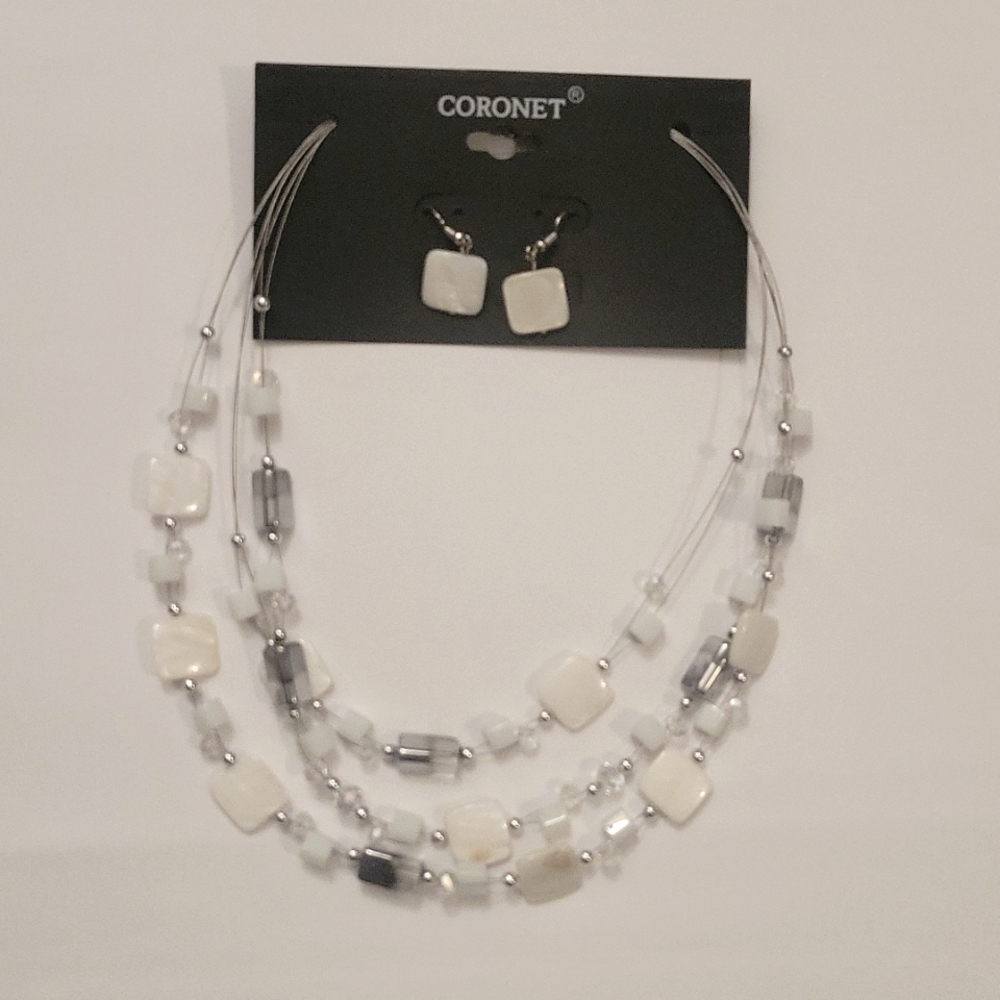 ❕️earring and necklace set❕️